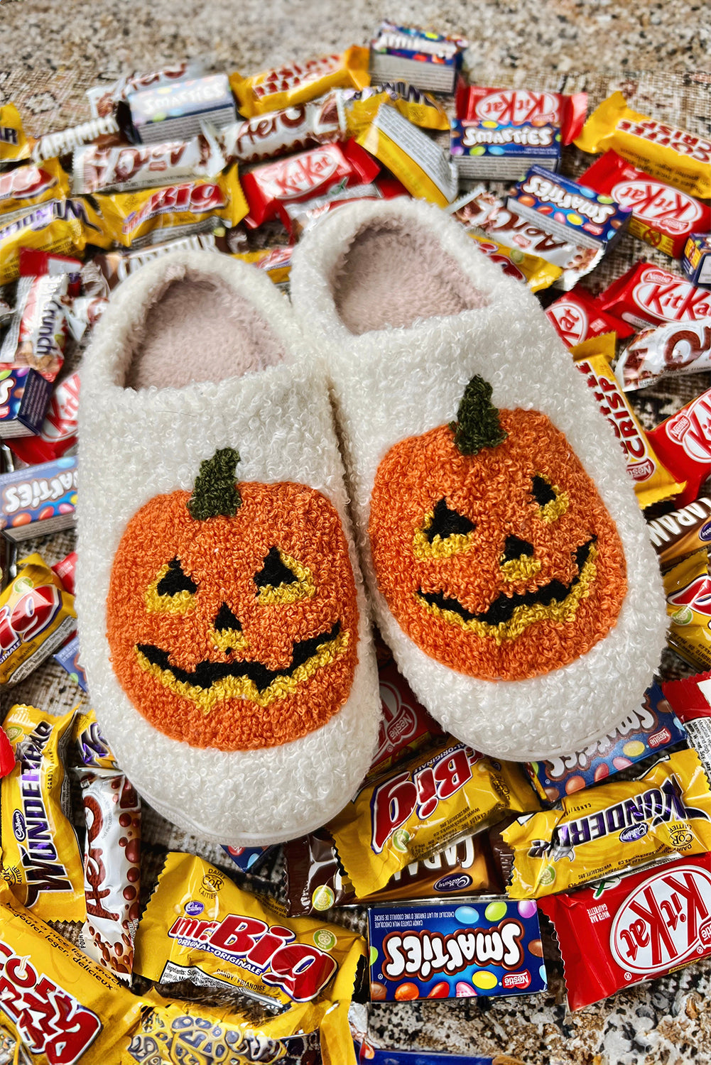 White Halloween Pumpkin Print Plush Slippers