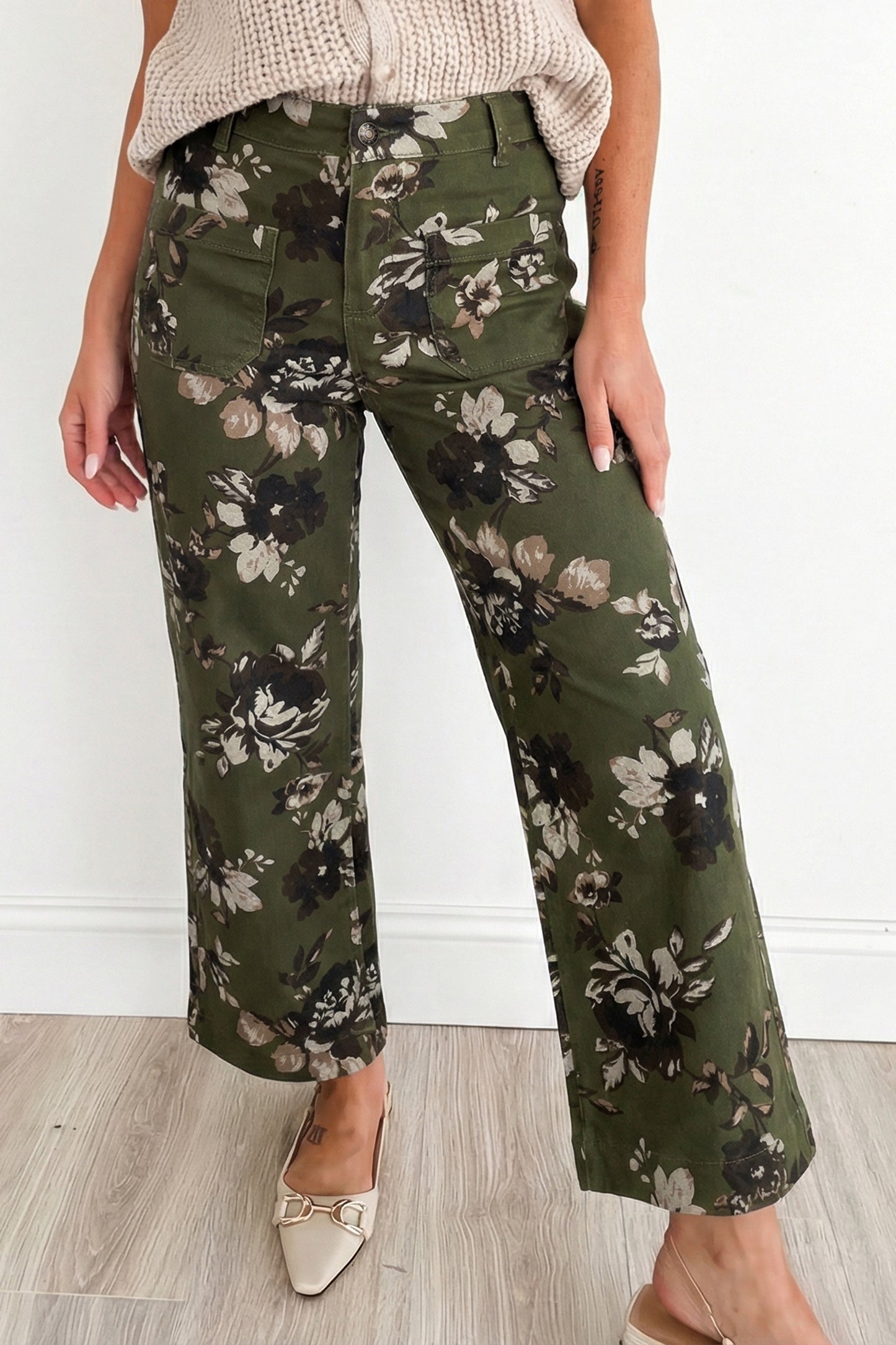 Green Vintage Floral Print Square Patch Pocket Raw Hem Shift Jeans
