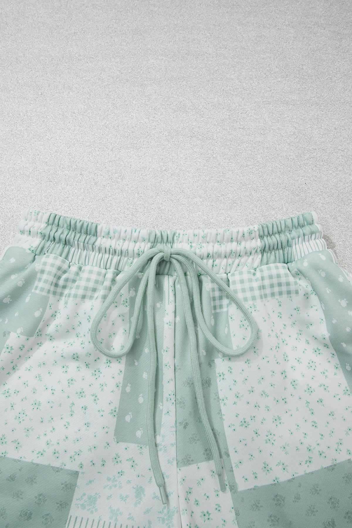 Sky Blue Patchwork Floral Print Drop Shoulder Baggy Pullover Drawstring Shorts Set